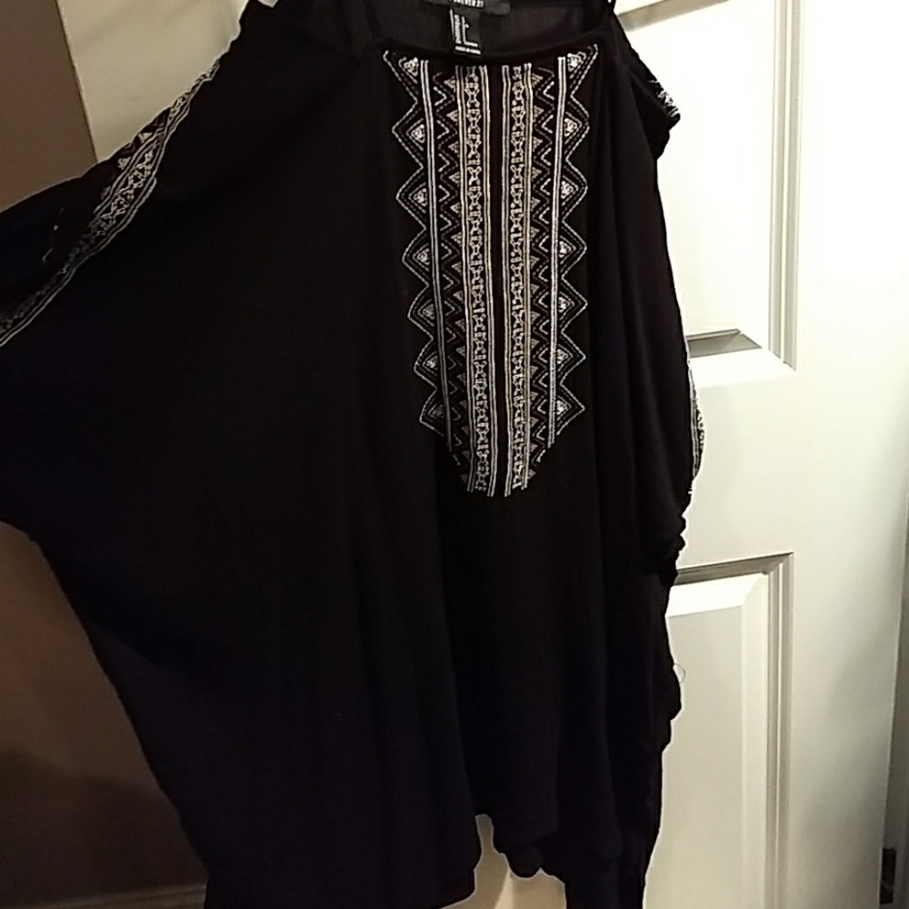 Forever 21 flowy tribal print dress